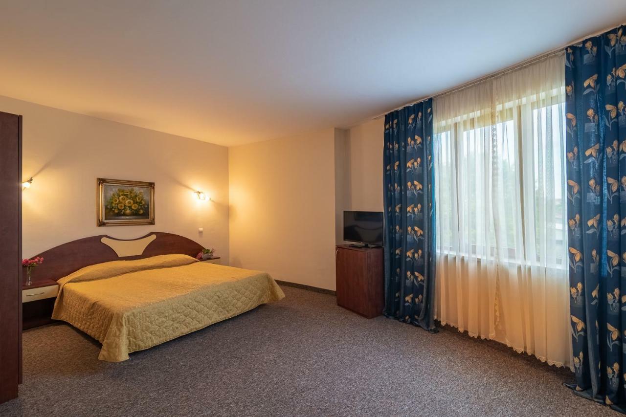 Adamo Hotel Varna Eksteriør billede