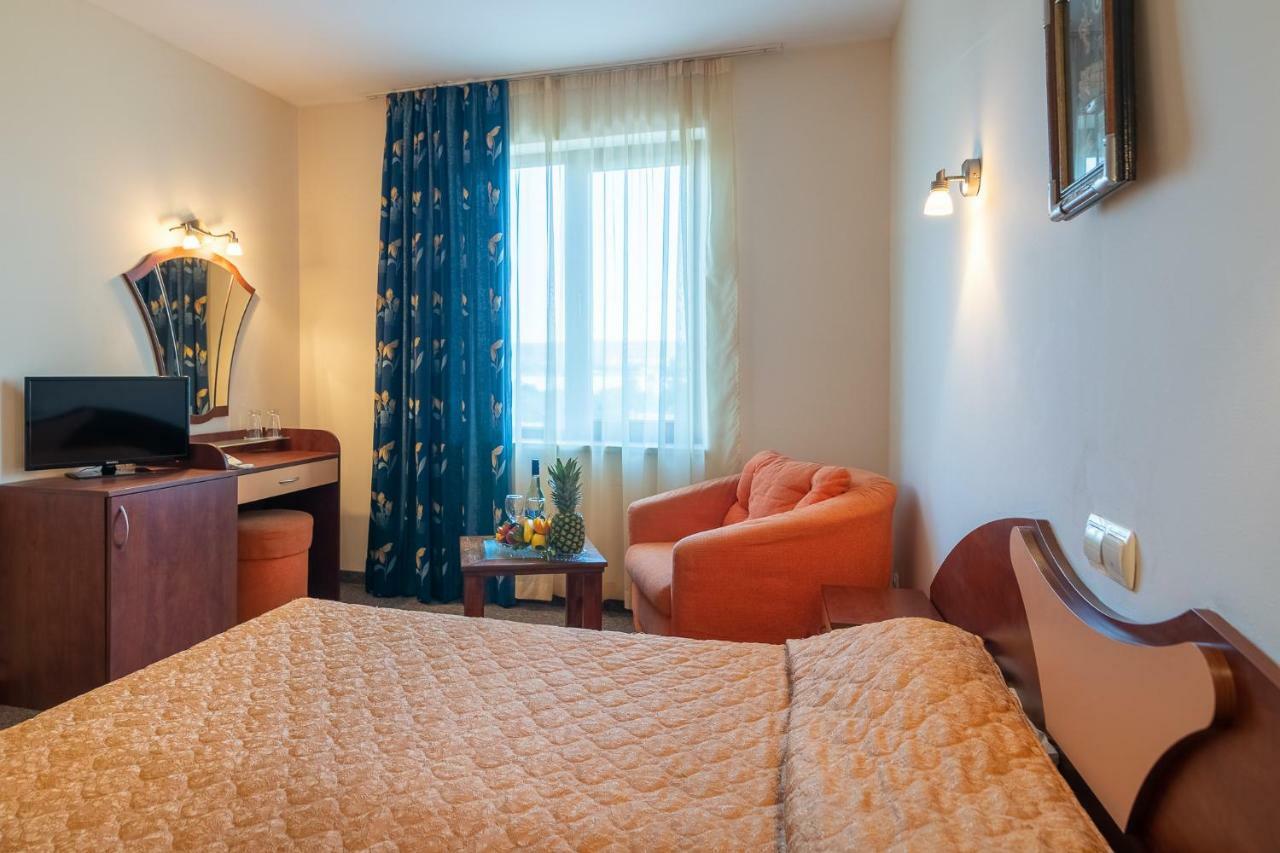 Adamo Hotel Varna Eksteriør billede