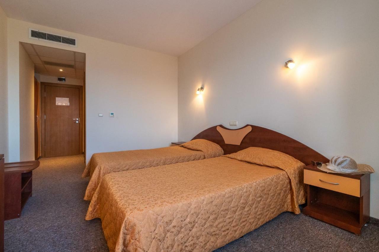 Adamo Hotel Varna Eksteriør billede